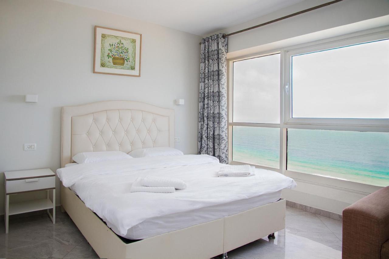 Apartments4You Leonardo 11 บัตยัม ภายนอก รูปภาพ